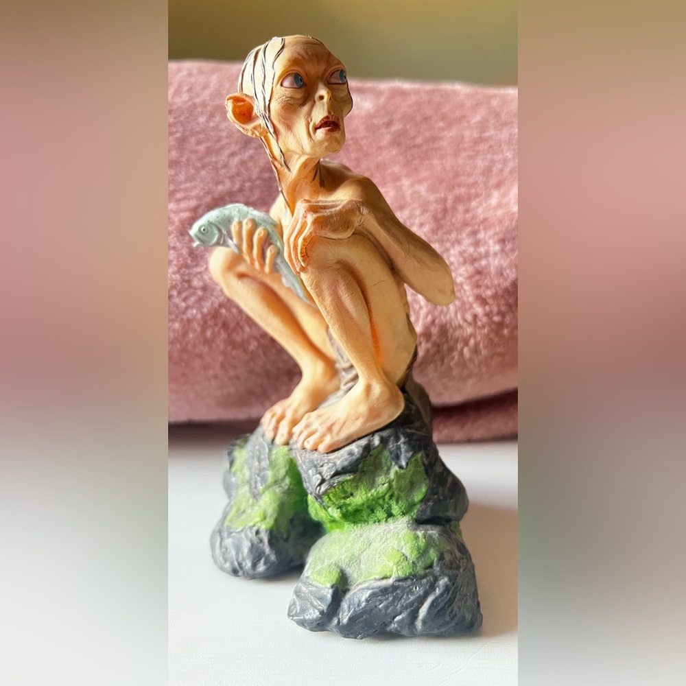 Handcrafted Collectible Sméagol Figure LOTR TWO TOWERS